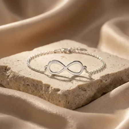 צמיד אינפנטי עם חריטת שמות