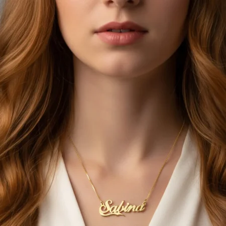 שרשרת שם עם עיטור