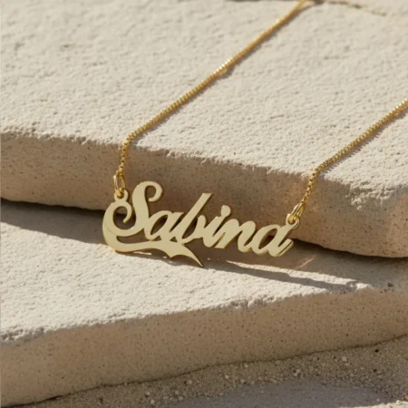 שרשרת שם עם עיטור