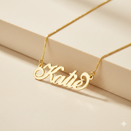 שרשרת שם Carrie • ציפוי זהב 24K