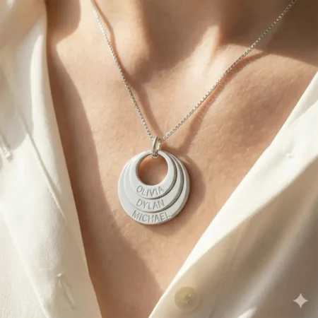 שרשרת טבעות לאמא עם חריטת שמות הילדים