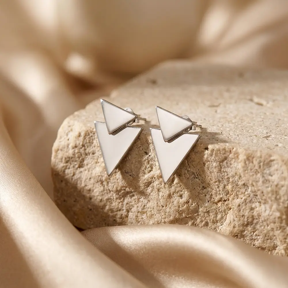 עגילי משולשים • כסף 925