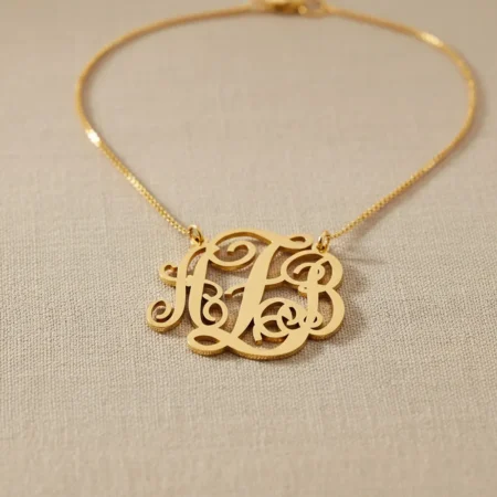 שרשרת מונוגרם קלאסית