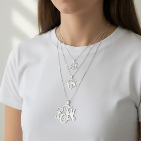 שרשרת מונוגרם קלאסית