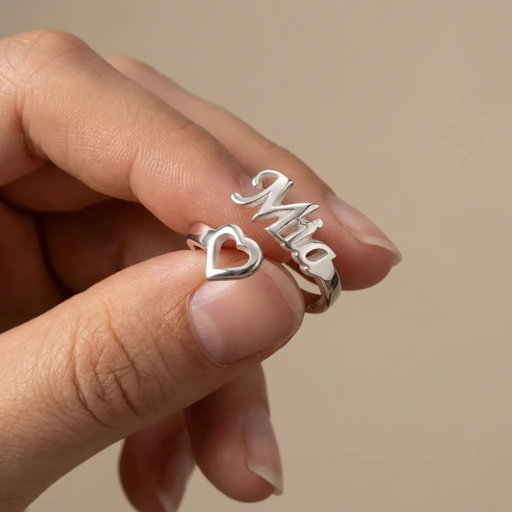 טבעת שם עם לב