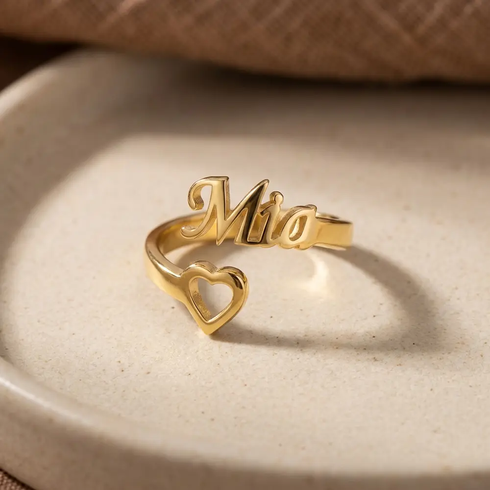 טבעת שם עם לב