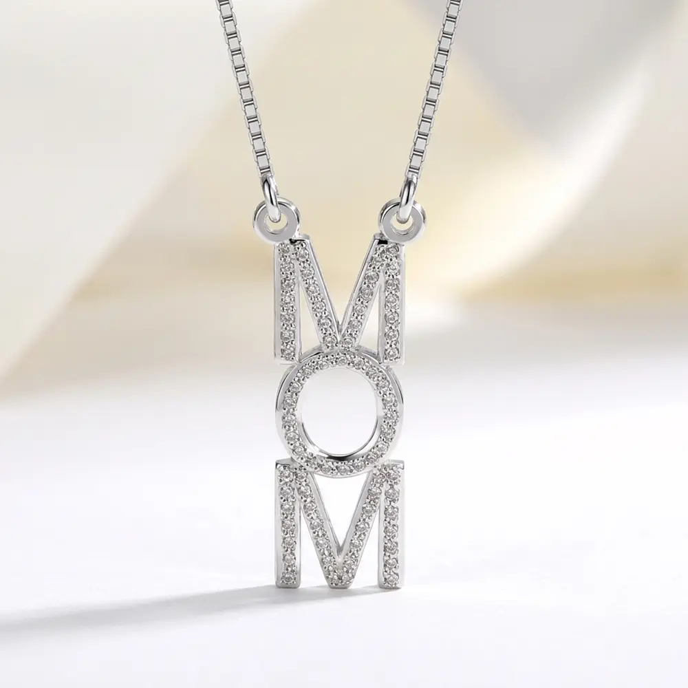 שרשרת MOM משובצת