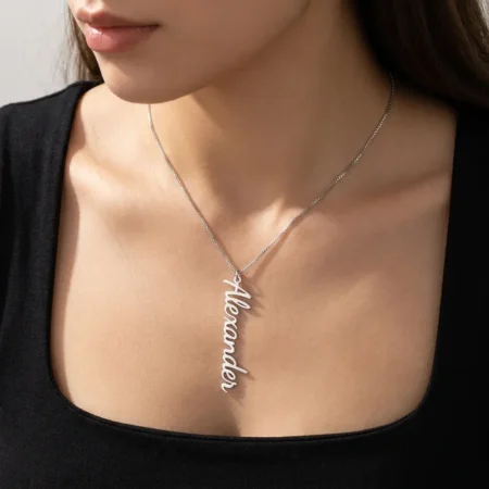 שרשרת שם בהתאמה אישית