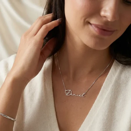 שרשרת שם כתב מחובר דק • כסף 925