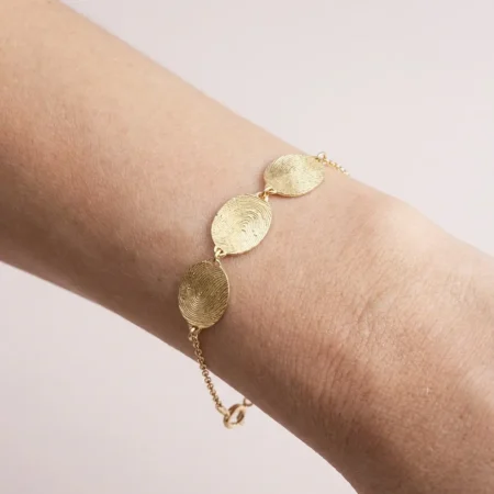 צמיד טביעת אצבע אובלי