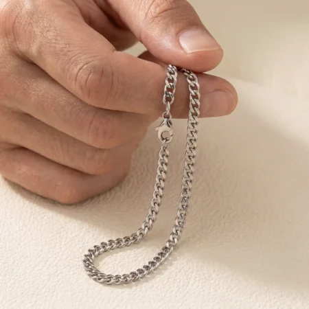 שרשרת קלאסית לגבר