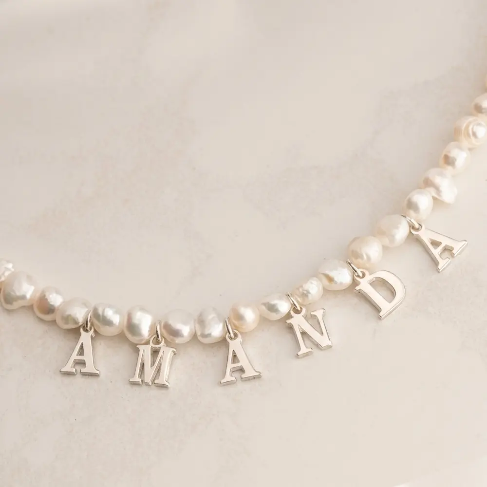 שרשרת פנינים שם