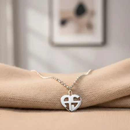 שרשרת לב 2 אותיות