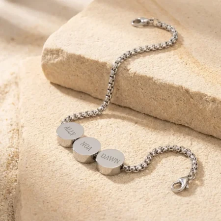 צמיד חריטה לאישה – תליונים עגולים