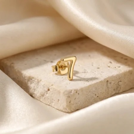 עגילי מספר צמודים זהב 14K