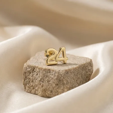 עגילי מספר צמודים זהב 14K