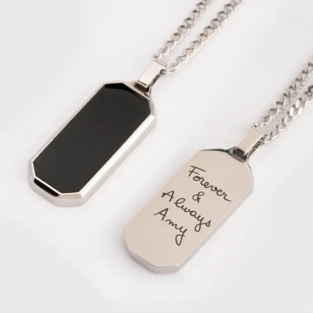 שרשרת בר שחור עם כתב יד