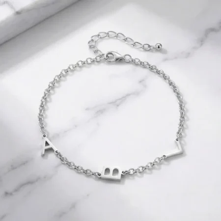 צמיד אותיות