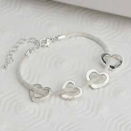 צמיד לבבות לאישה עם שמות הילדים