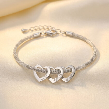 צמיד לבבות לאישה עם שמות הילדים